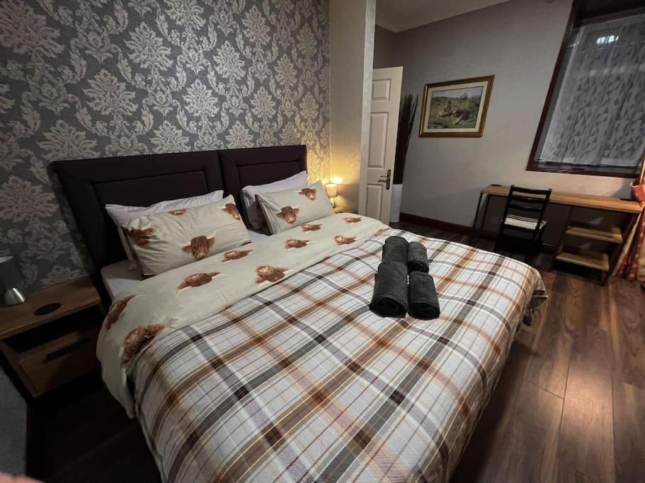The Nook Crieff - Central 2-Bed With Garden :) المظهر الخارجي الصورة