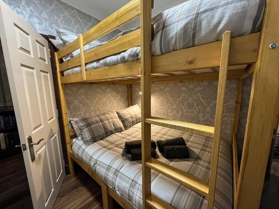 The Nook Crieff - Central 2-Bed With Garden :) المظهر الخارجي الصورة
